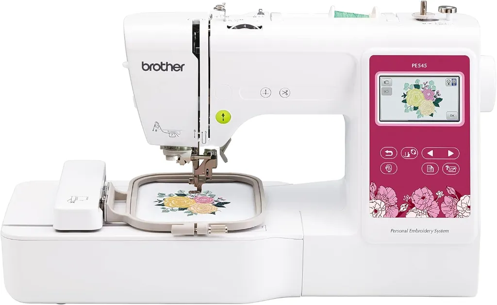 Máquina de bordar Brother PE545 ideal para comenzar en bordado doméstico